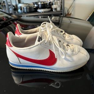 Nike Cortez Sneakers in Women’s 8.5